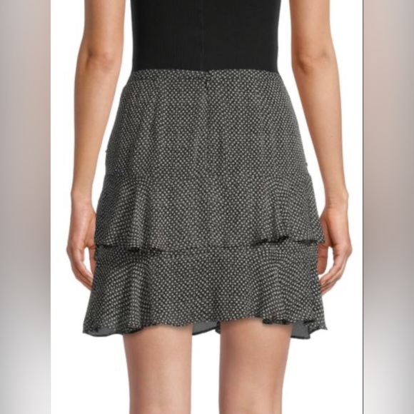 BAILEY 44 🆕 Mickey Starry-Print Mini Skirt. Sz8. Very Flattering/Versatile 🤩 - Picture 2 of 3